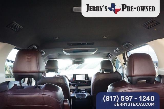 2023 Toyota Sienna Platinum